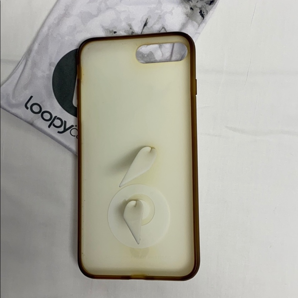 Loopy case - Picture 3 of 5